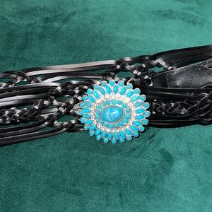 WESTERN/COUNTRY BELT - Black belt with turquoise stones